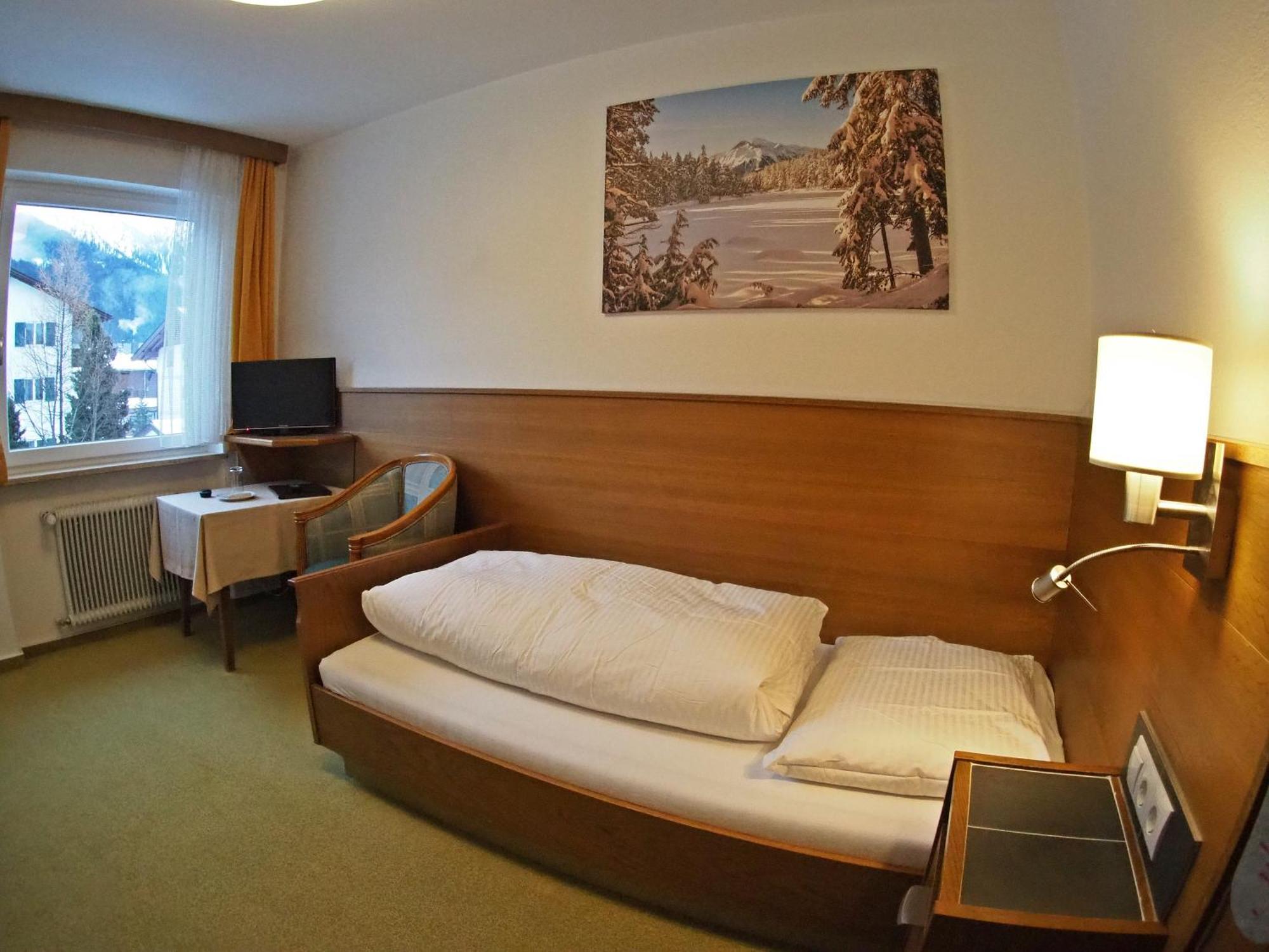 Hotel Egerthof Seefeld in Tirol Exterior photo
